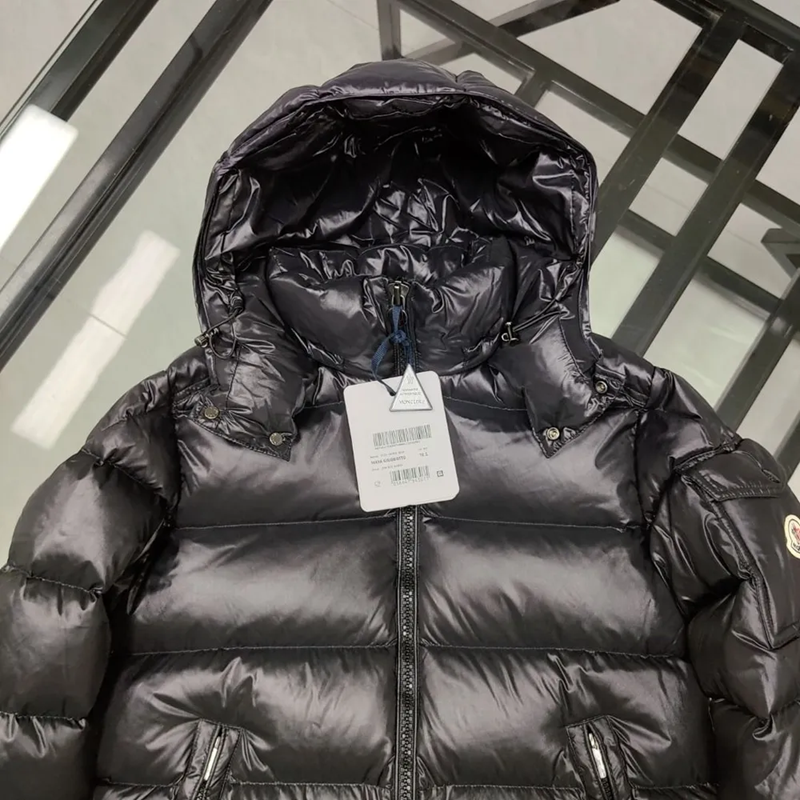 Moncler Maya Zwart NFC - Original Quality